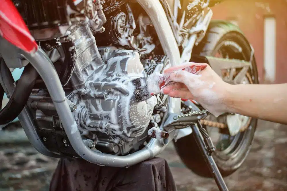 Cuci Motor Jovi: Sentuhan Bersih untuk Motor Cilacap yang Bersemangat